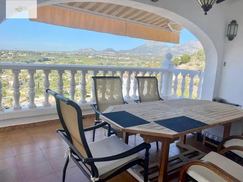 Villa de Lujo en Altea con Vistas al Mar