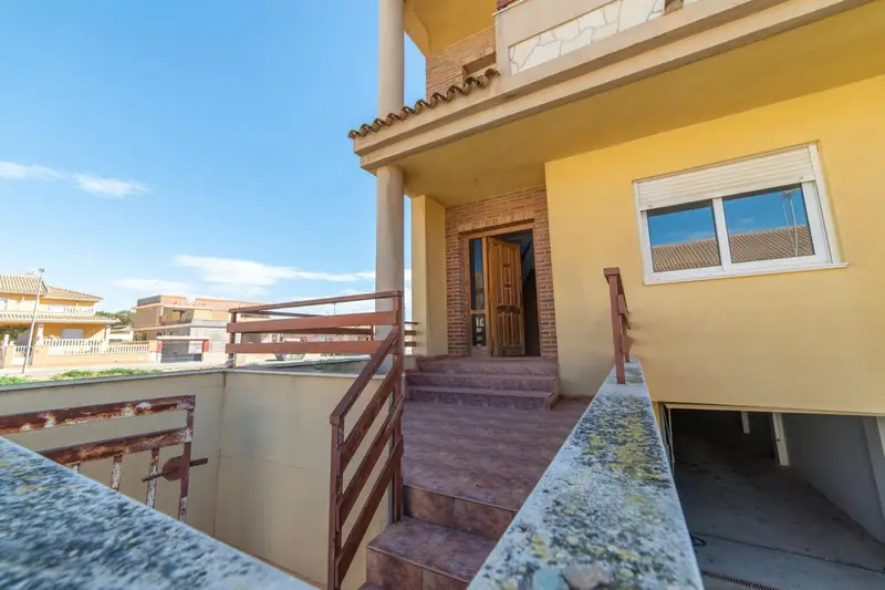 Pareado en Venta San Javier Murcia 4 Dormitorios 3 Banos Amplia Parcela