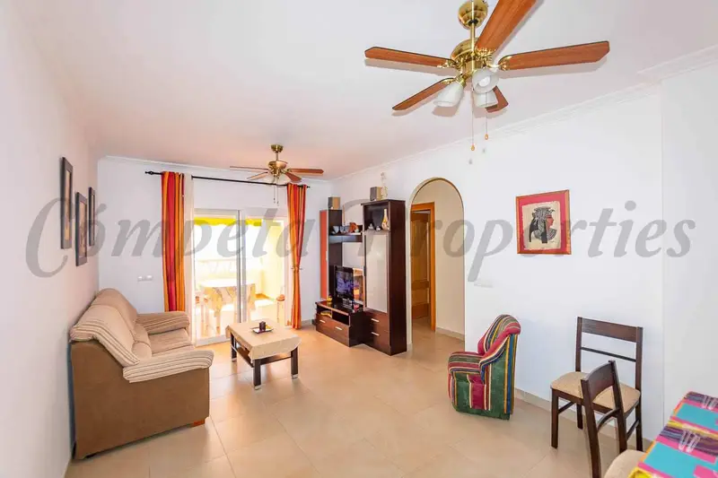 Apartamento en Torrox Costa Alquiler Larga Temporada 2 Dormitorios Piscina