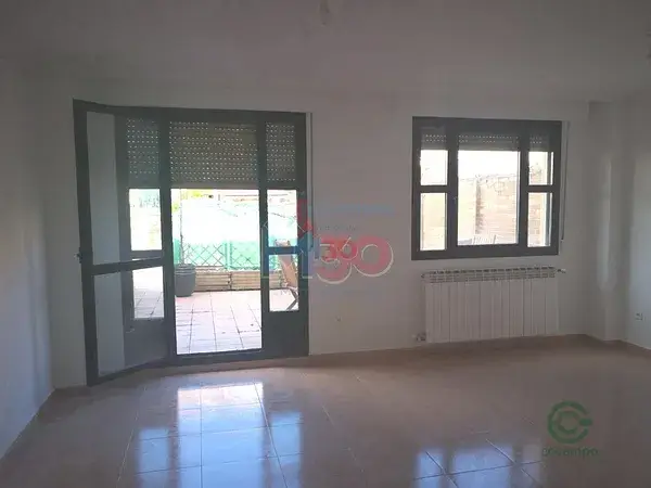 Chalet Adosado 169m² Tres Plantas Tres Dormitorios Burgos