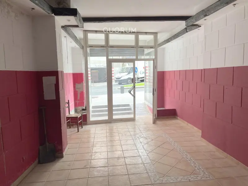 Local Comercial 240m2 Zabalbide Para Reformar Gran Escaparate