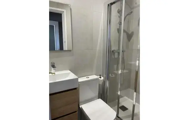 Alquiler Apartamento 4 Dormitorios Barcelona 3-24 Meses