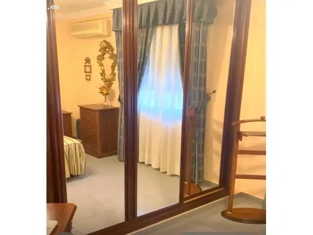 Alquiler Piso Triana Cerca San Jacinto 70m2 2 Habitaciones