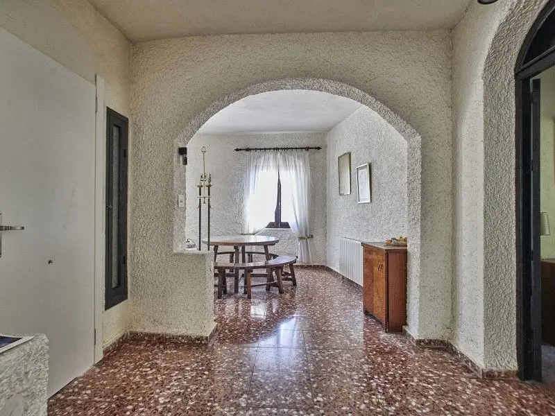 Venta Chalet de 6 habitaciones en Coveta Fuma - Ref: V8914-6