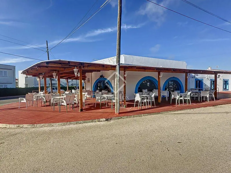 Restaurante con Villa en Cala'n Porter Menorca