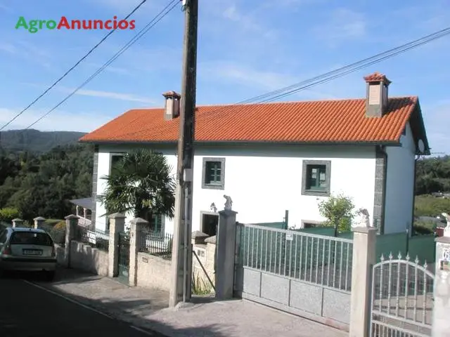 Venta  de Casa con finca grande en A Coruña