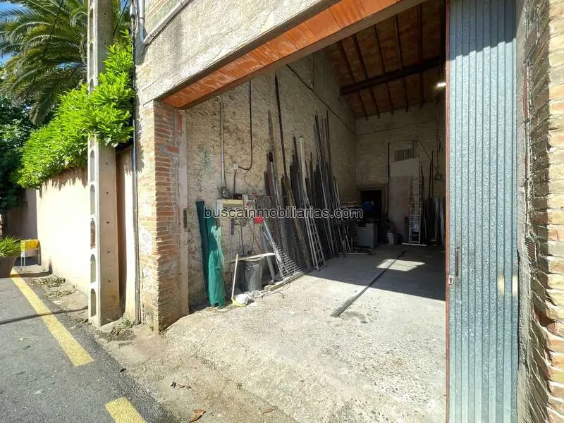 Nave industrial en venta Sant Pere Pescador para reformar