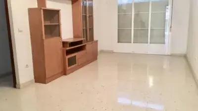 Piso en Venta en Baena Planta Baja con Terraza y Parking