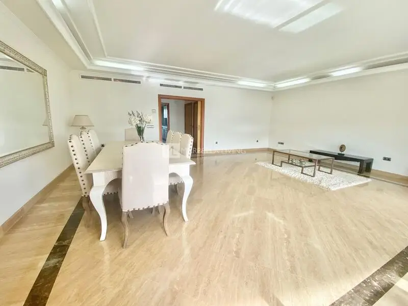 Apartamento 2 Dormitorios Alquiler Largo Plazo Puerto Banus