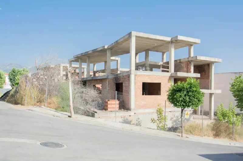 Venta 5 Adosados Huetor Vega 215-275m2 Garaje Patio 4 Dorm 3 Baños