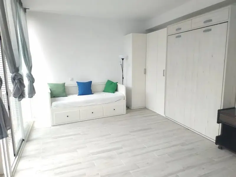 Apartamento en Plaza del General Vara del Rey Madrid