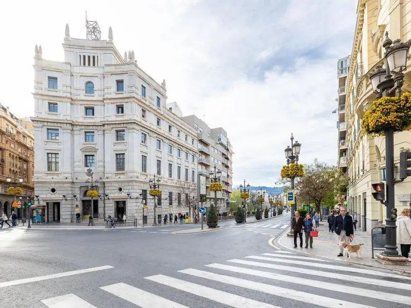 Estanco en Venta en Granada Centro - Oportunidad de Inversion