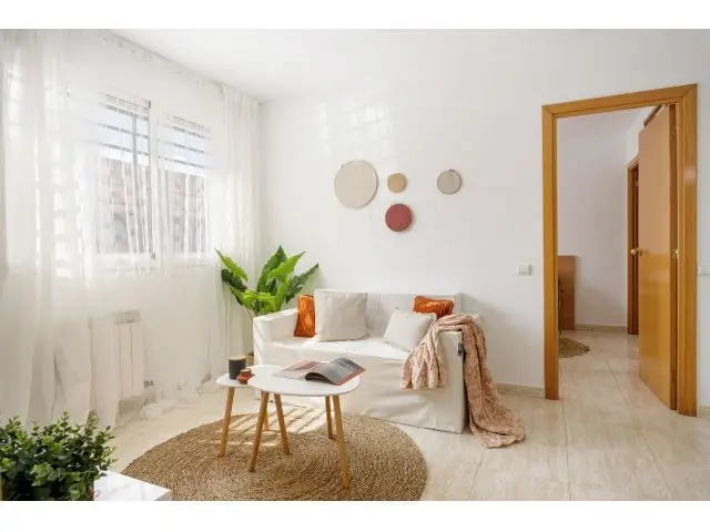 Piso en Venta Terrassa Barrio SXX con Parking Incluido
