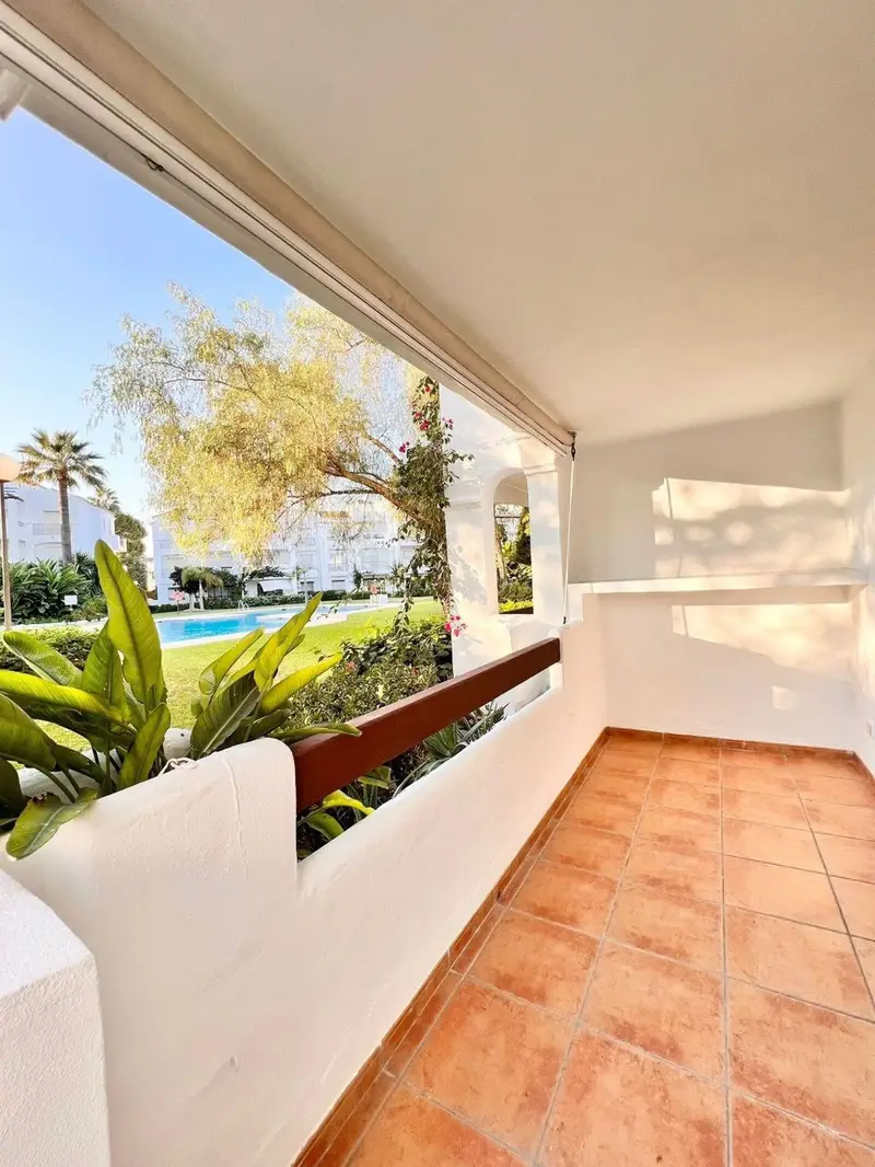 Piso de 3 Dormitorios alquiler Estepona, España