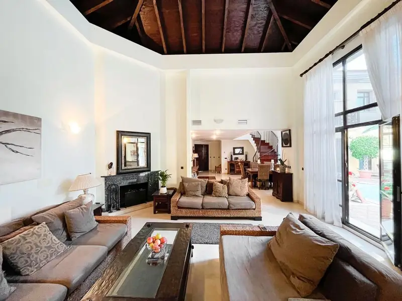 Villa 3 Dormitorios Bahia de Banus Alquiler