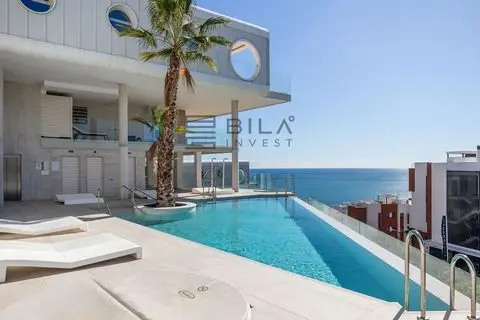 Piso de 3 Dormitorios en venta Fuengirola, España