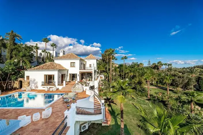 Villa de Lujo de 16 Dormitorios en Venta