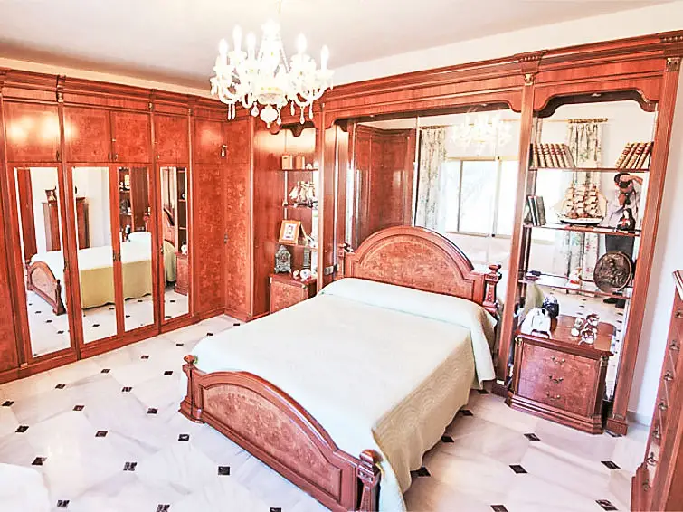 Casa-Villa de 4 Dormitorios alquiler Malaga-Puerto-de-la-Torre, España