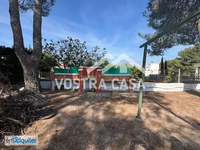 Alquiler Casa Monserrat Amplio Chalet con Jardin