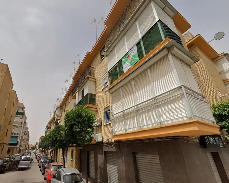 Unifamiliar 72m2 4 habitaciones 3 baños Dos Hermanas