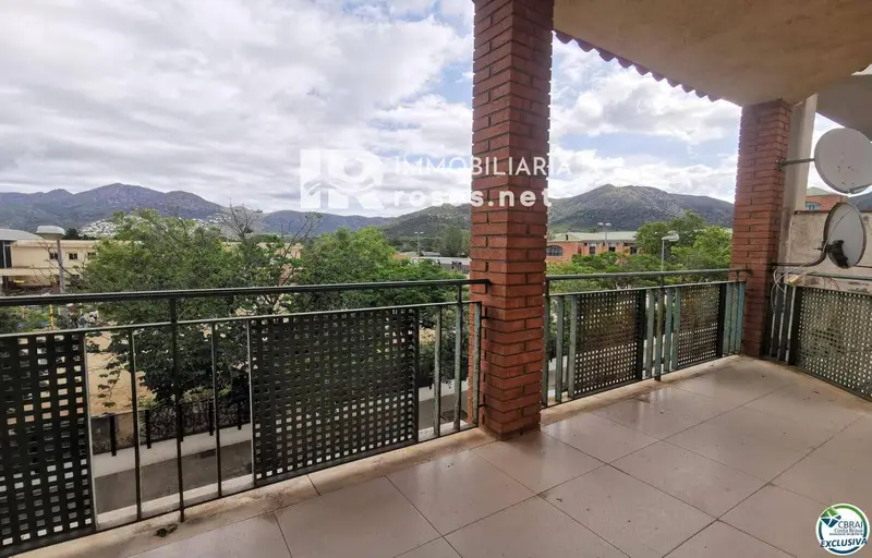 Chalet en venta en Roses Girona cerca de la playa