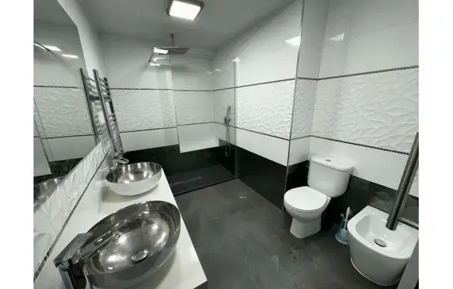 Alquiler Habitacion 150m2 Madrid