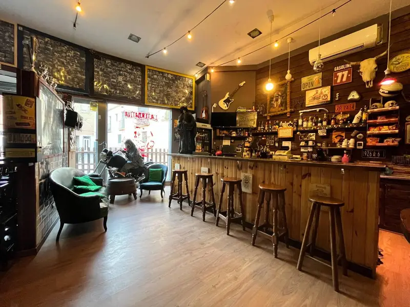 Traspaso Bar Musical Rockero en El Vendrell