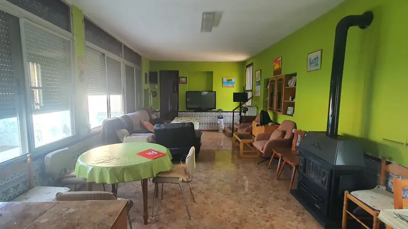 Chalet con Chimenea y Piscina en Masías Moncada