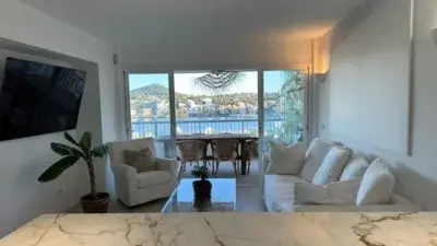 Apartamento en Santa Ponça con Vistas al Mar y Garaje