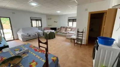 Casa en venta en Mahora: 6 habitaciones, 270m2, patio 750m2