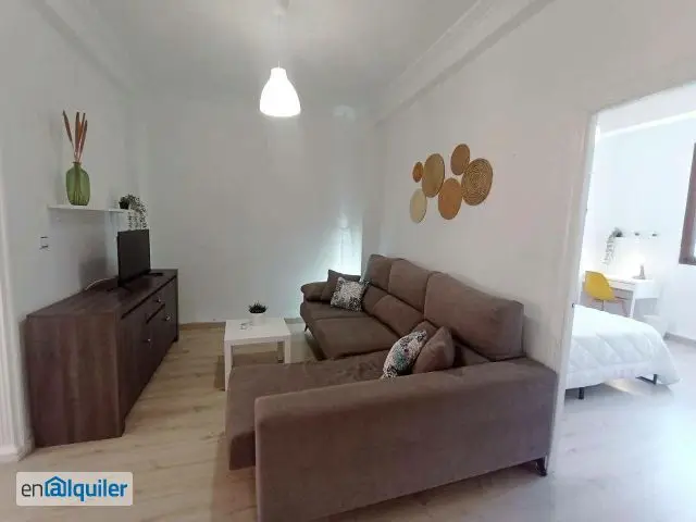 Piso Estudiantes Cabañal 3 habitaciones equipado suministros incluidos