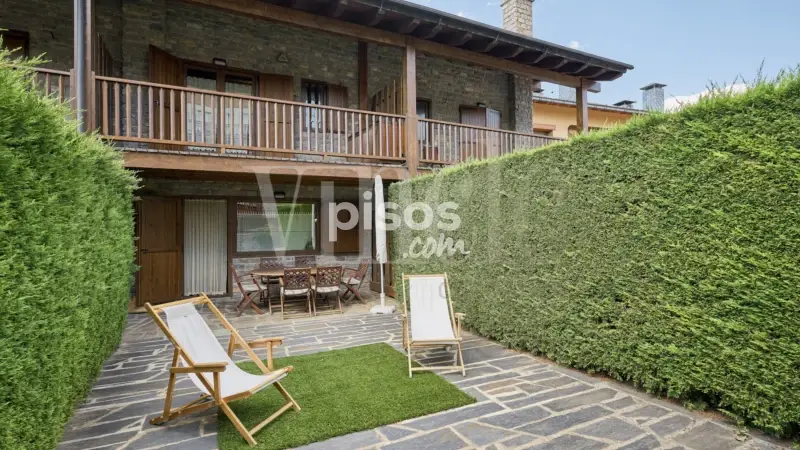 Casa Adosada en Bellver de Cerdanya con Jardin y Garaje
