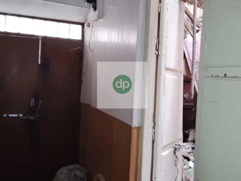 Casa Adosada en Venta Centro para Rehabilitar Dos Viviendas Patio