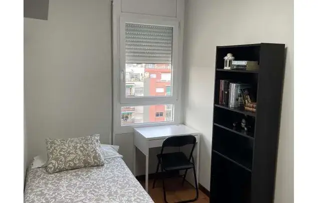 Alquiler Habitacion 90m2 Barcelona 4 Dormitorios