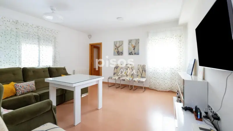 Piso en venta en Calle de los Arcos