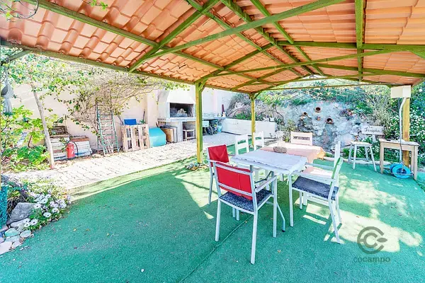 Casa Rustica con Piscina y Paneles Solares en Alicante