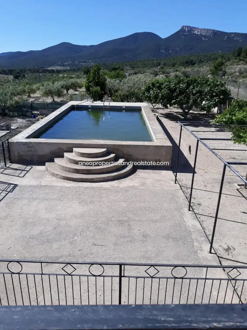 Chalet 8 Dormitorios Castalla Alicante Gran Piscina