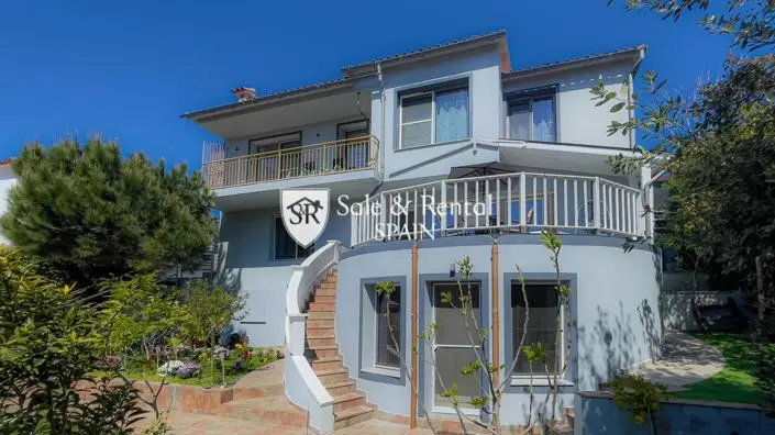 Villa 3 Dormitorios Lloret de Mar Reformada
