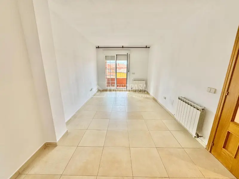 Piso en Venta Yunquera de Henares 86m2 Recien Pintado