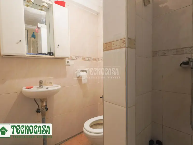 Casa en Venta en Adra 2 habitaciones Garaje Cerca de la Playa