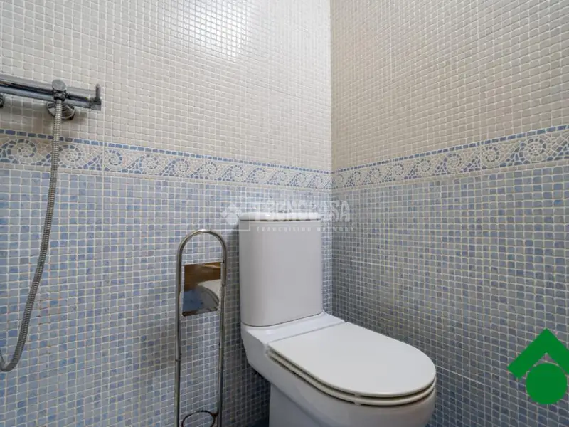 Casa Adosada en Cubillas 213m2 3 Dormitorios Piscina y Cochera
