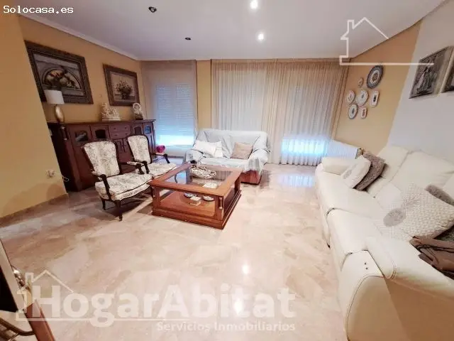 Gran Casa con Garaje Terraza y Balcon en Ribesalbes