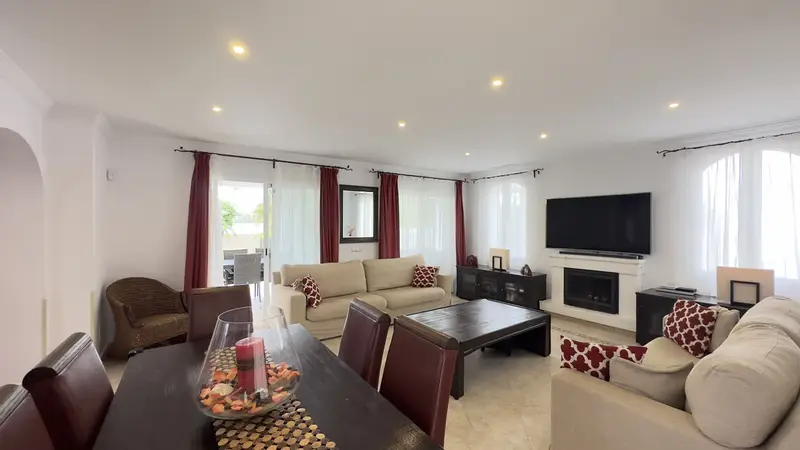 Villa de Lujo 3 Dormitorios Marbella Centro Alquiler Julio 2025