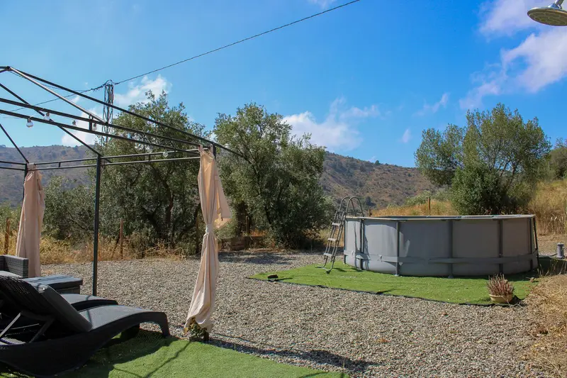 Cortijo con Encanto en Montes de Málaga: Ideal para Alquiler Turístico