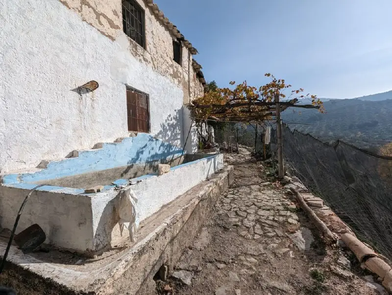 Venta Cortijo Arroyo Milanos Loja