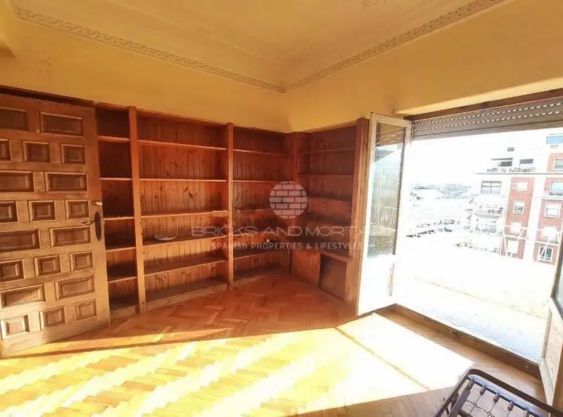 Piso en Venta Arrancapins Valencia 125m2 4 habitaciones 2 baños