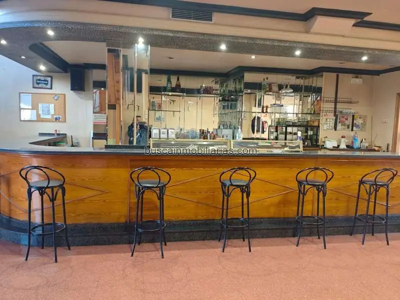 Local Comercial en Venta Petrer Dos Alturas Ideal Negocio o Vivienda