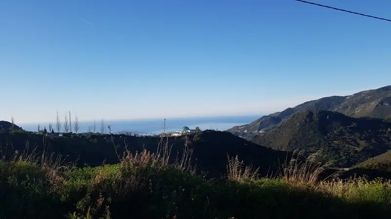 Villa Moderna en Ojén con Jardin y Vistas al Mar