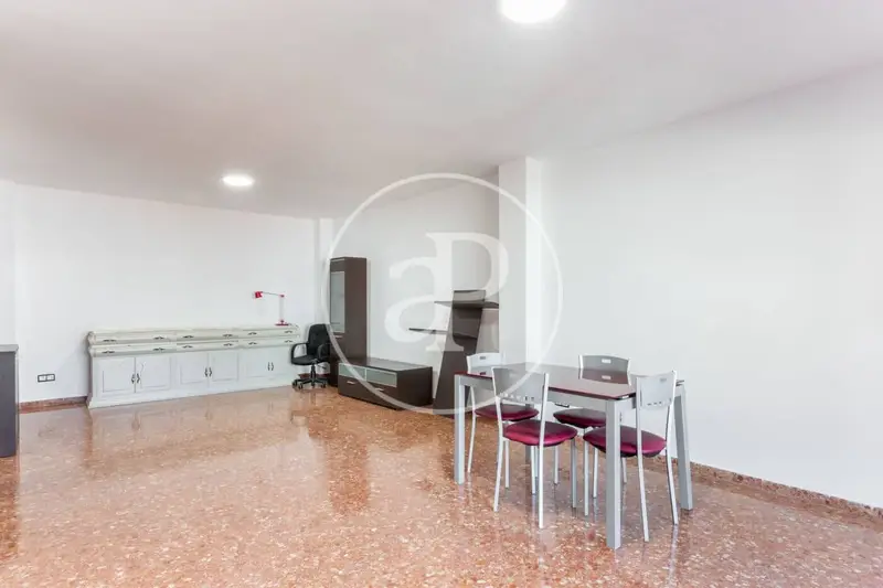 Apartamento en Alquiler Benicalap Valencia 170m2 4 habitaciones