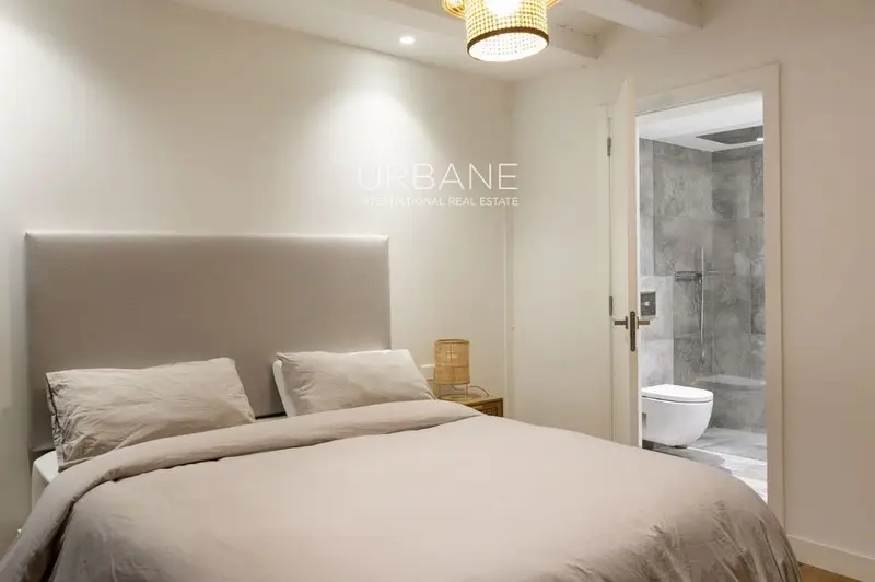 Apartamento 2 Dormitorios Eixample Barcelona Disponible Mayo